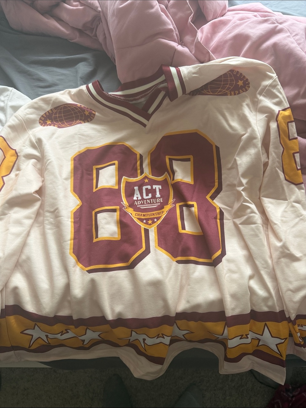 SHEIN Cream and Burgundy '88' Graphic Jersey